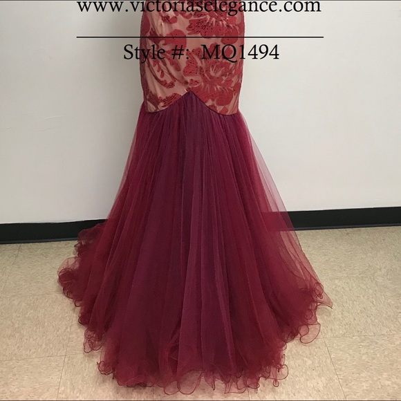 Off Shoulder Mermaid Evening Dress - Picture 5 of 8